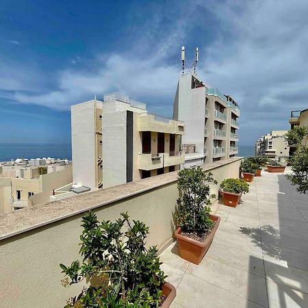 Sea View Penthouse In Tas-Sliema Apartamento Exterior foto