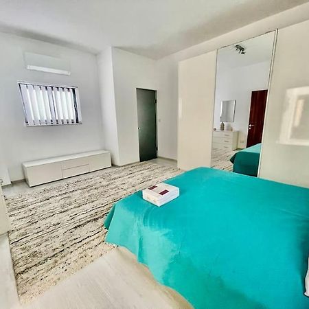 Sea View Penthouse In Tas-Sliema Apartamento Exterior foto