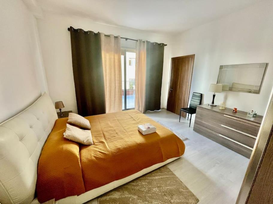 Sea View Penthouse In Tas-Sliema Apartamento Exterior foto